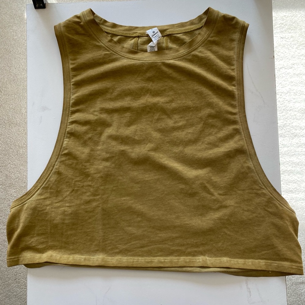 Lululemon muscle tank